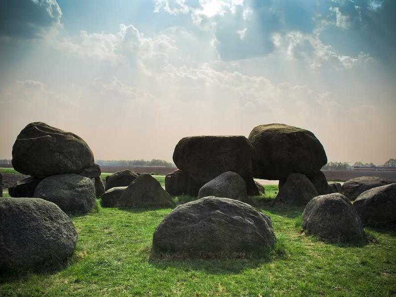 Key Benefits And Advantages illustration