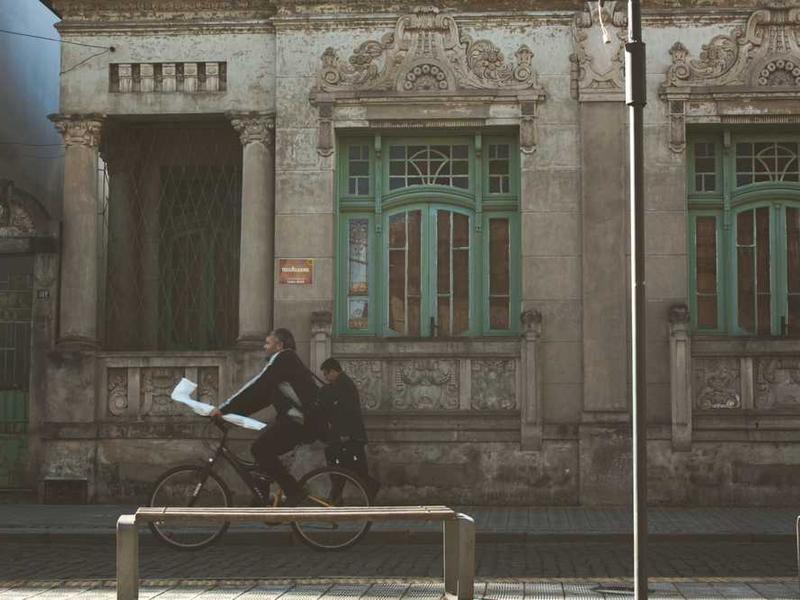 Understanding Are Nicotine Pouches And How Are They Used? illustration